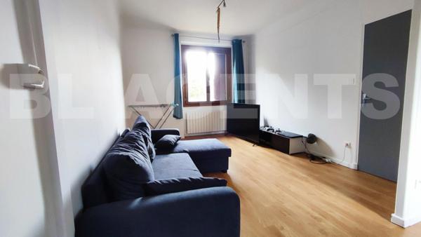 Immeuble 1 appartement + local commerciale.