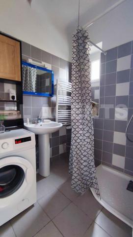 Immeuble 1 appartement + local commerciale.