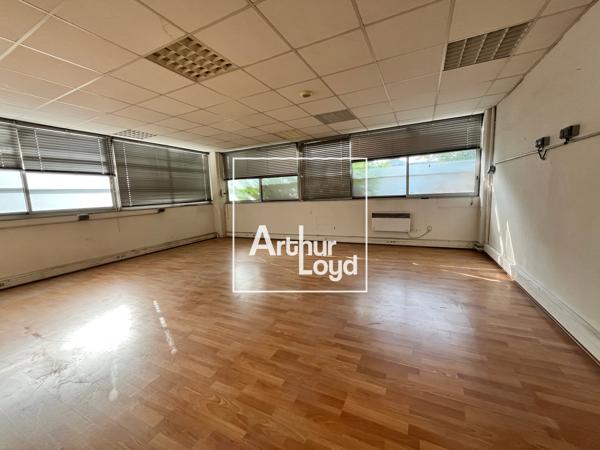 Bureaux et atelier à vendre à Nîmes quartier d affaires Ville Active