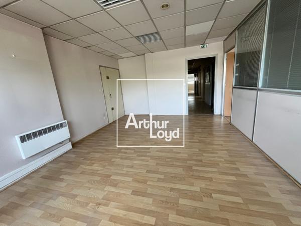 Bureaux et atelier à vendre à Nîmes quartier d affaires Ville Active