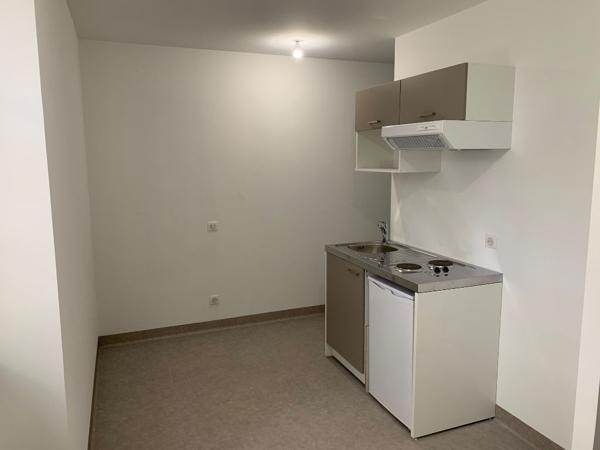Appartement La Roche Sur Yon 1 pièce(s) 14.76 m2