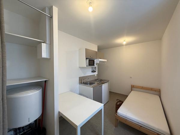 Appartement La Roche Sur Yon 1 pièce(s) 14.76 m2