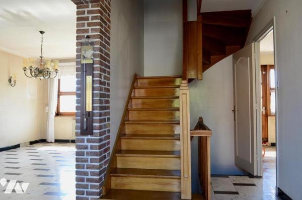 Maison de ville individuelle sur sous-sol complet