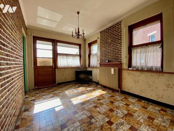 Maison de ville individuelle sur sous-sol complet