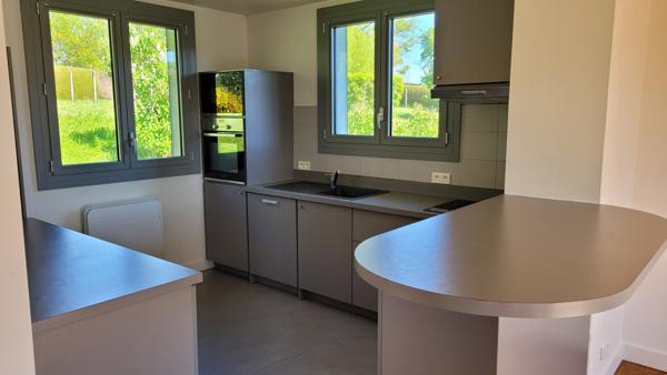 Maison rénovée avec terrain