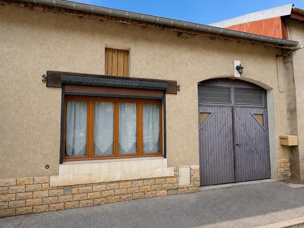 BELLE MAISON DE VILLAGE, 4 CHAMBRES, TERRASSE, JARDINET ET GRANGE