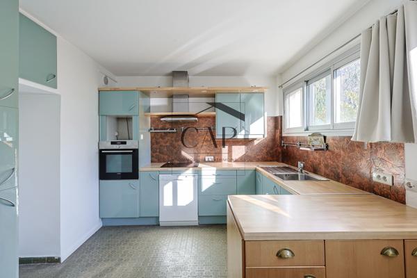 Aix-en-Provence (13100) AIX EN PROVENCE Quartier des Facultés T4 lumineux et traversant avec grande terrasse, garage et cave