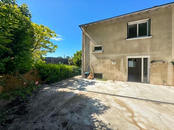 Maison avec sous-sol total à Verrières-le-Buisson, 3 chambres , Proche foret.