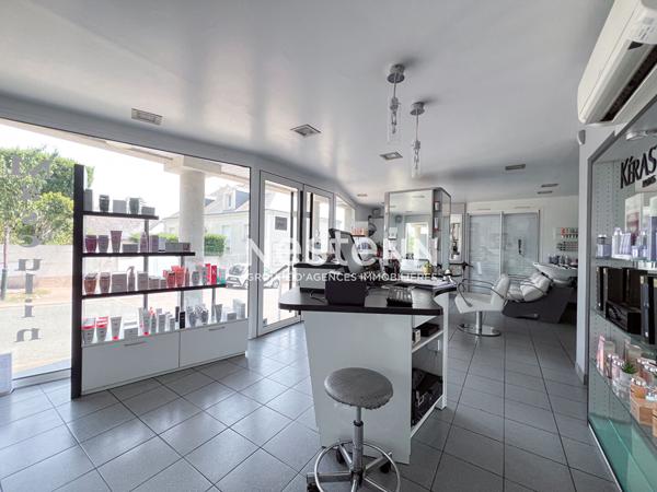 Maison Bouchemaine Bourg 6 pièces 198 m2