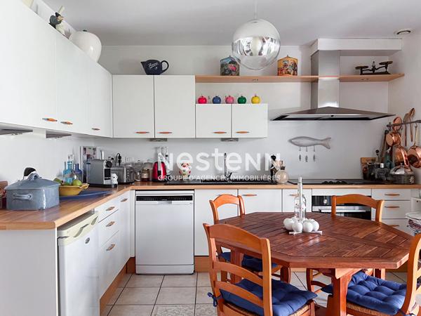 Maison Bouchemaine Bourg 6 pièces 198 m2