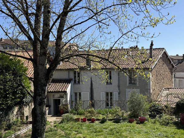 MAISON DE CARACTERE Nontron