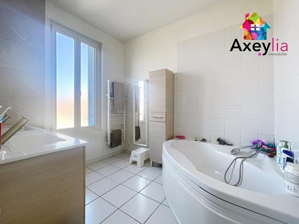 Riorges (42153) A VENDRE - RIORGES - MAISON AVEC TERRAIN