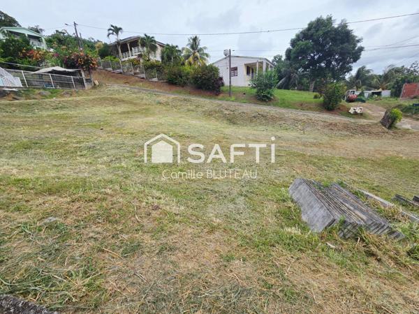 Terrain constructible de 835m2