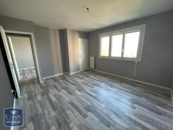 Appartement à louer 4 pièces 84.69m² Villars (42390)