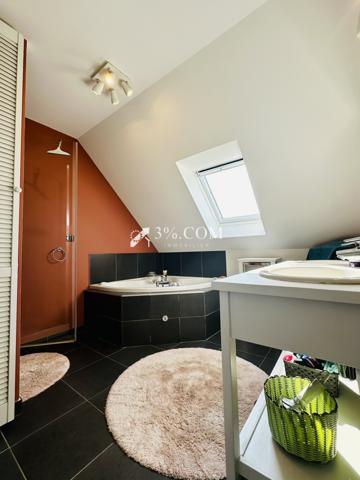 Maison 6 pièce(s) 3 chambre(s) 124 m²