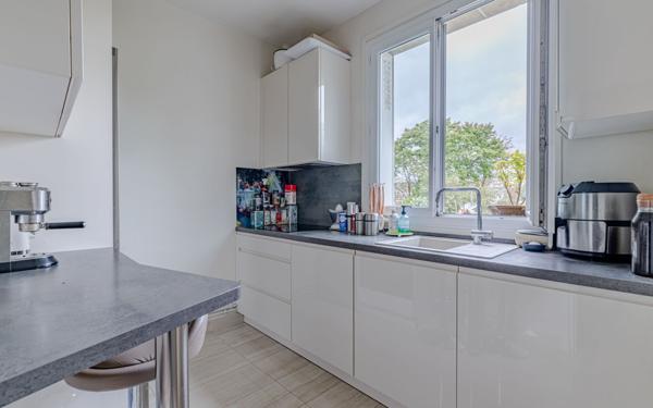 Appartement à vendre    3 pièces • 67 m2 Sèvres