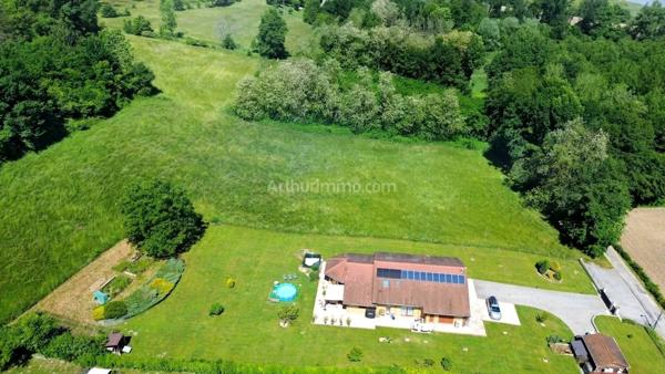 Vente Maison 6 pièces 204 m2 à Yenne