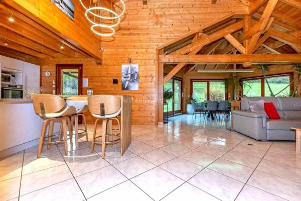 Vente Maison 6 pièces 204 m2 à Yenne