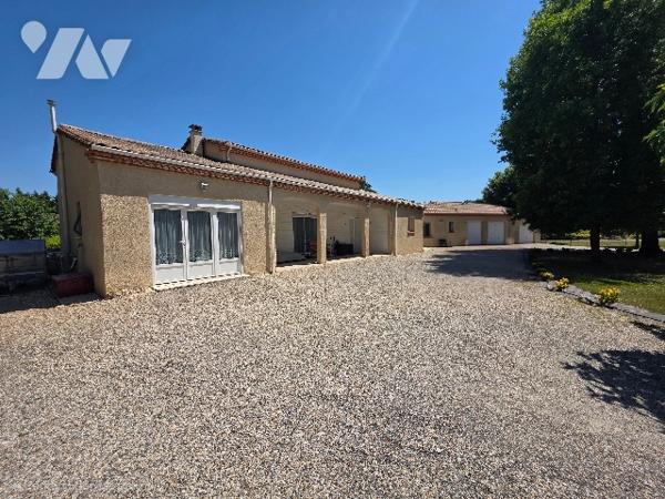 Propriété d'exception : 2 maisons, piscine et 5 000 m² de terrain