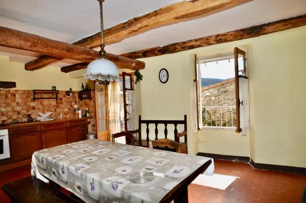 Dpt Alpes de Haute Provence (04), à vendre Proche ANNOT Appartement de charme 82 m² 6 pièces Balcon Vue Montagnes
