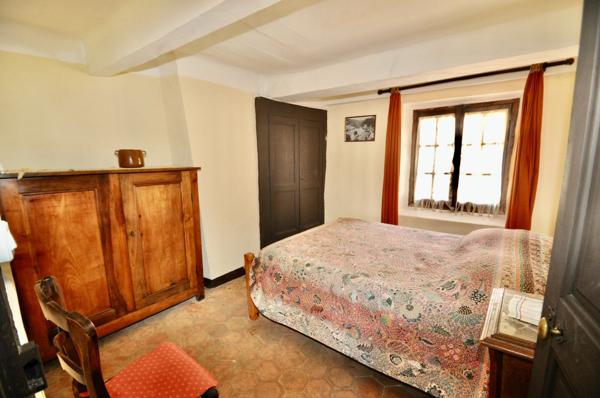 Dpt Alpes de Haute Provence (04), à vendre Proche ANNOT Appartement de charme 82 m² 6 pièces Balcon Vue Montagnes