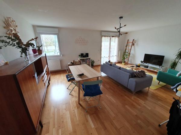 Dpt Marne (51), à louer EPERNAY Avenue de Champagne appartement T3 de 78 m²