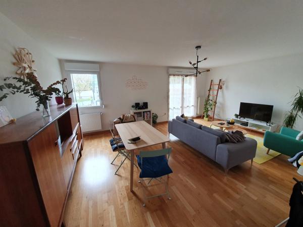 Dpt Marne (51), à louer EPERNAY Avenue de Champagne appartement T3 de 78 m²