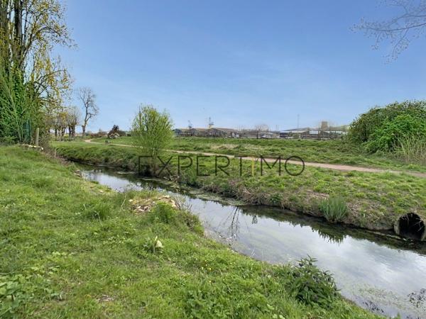Caen (14000) CADRE D EXCEPTION AU BORD DE LA VOIE VERTE !