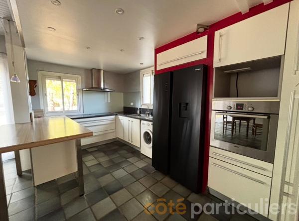 Vente
                Maison131 m² - 5 Pièces -
                    PONT DE SALARS (12290)