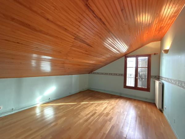 Ugnouas (65140) Maison de village UGNOUAS