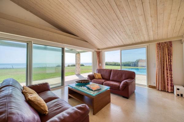 Île de Ré - Propriété exceptionnelle en première ligne face à l'océan