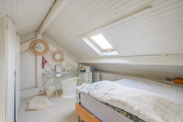 Maison
         7 pièces
        - 170 m² Bien prestige 995 000 € *