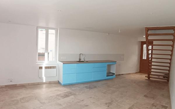 Maison à vendre    3 pièces •  Mallemort