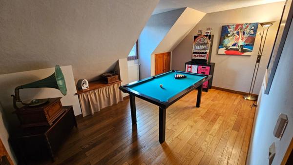 Houdan 10 mn / Gambais 5 mn / Maison familiale en parfait état 6 chambres + local