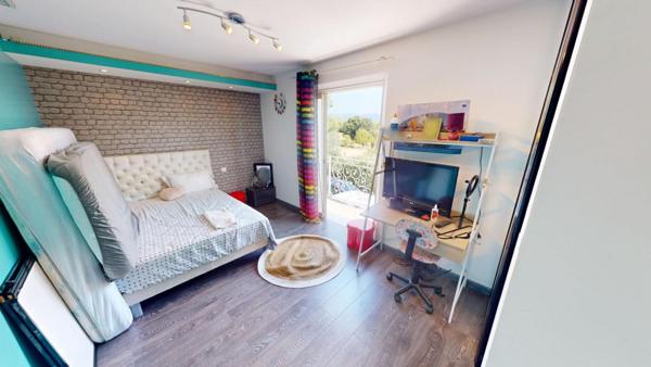 LE MUY Élégante villa contemporaine avec piscine - Côte d'Azur