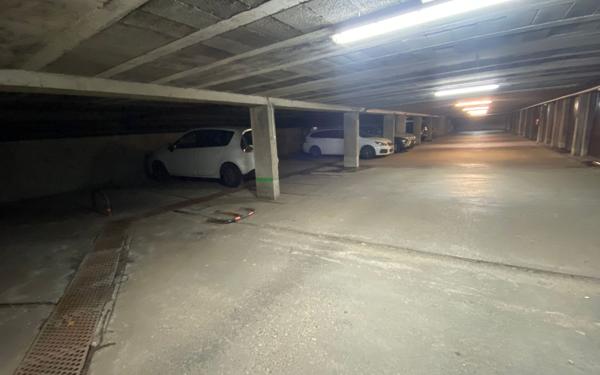 Stationnement à vendre    12 m2 Lyon 7