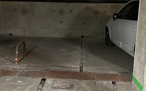 Stationnement à vendre    12 m2 Lyon 7