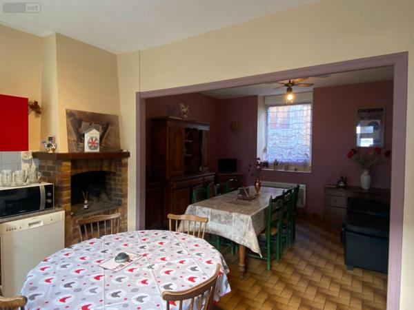 Maison de ville à vendre à Saint-Georges-de-Reintembault en Ille-et-Vilaine (35420), ref : 135/2