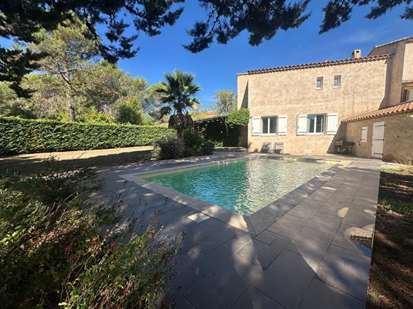 A VENDRE 83470 SAINT MAXIMIN LA SAINTE BAUME MAISON T5 DE 120 M² SUR 1200 M² DE JARDIN PISCINE DEPENDANCE