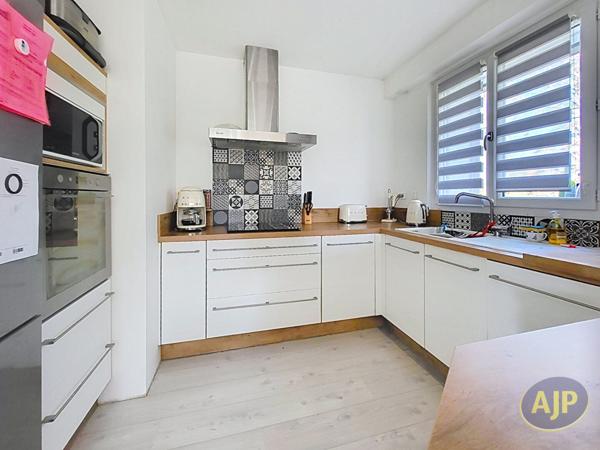 Vente maison La Roche Sur Yon : 249 900 € - AJP Immobilier La Roche-sur-Yon