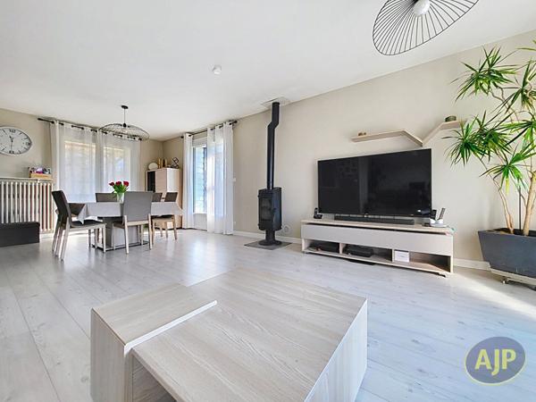 Vente maison La Roche Sur Yon : 249 900 € - AJP Immobilier La Roche-sur-Yon