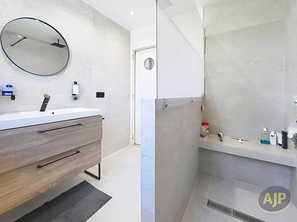 Vente maison La Roche Sur Yon : 249 900 € - AJP Immobilier La Roche-sur-Yon