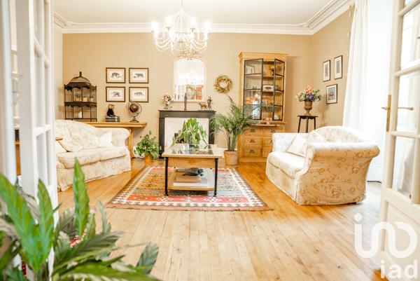 Maison à vendre 7 pièces 236 m² Nozay