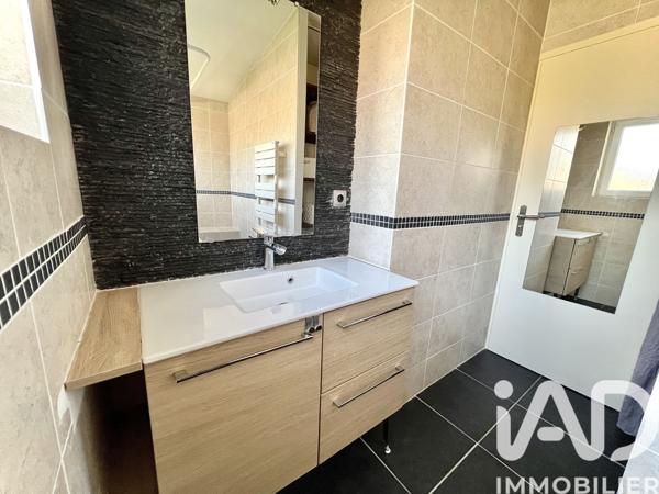 Location maison 5 pièces 89 m² Montigny-le-Bretonneux