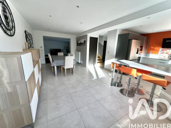 Location maison 5 pièces 89 m² Montigny-le-Bretonneux