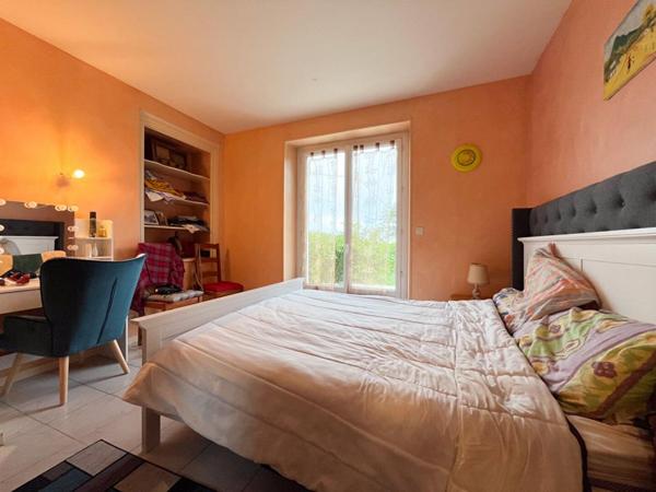 Maison Saint Genou 6 pièce(s)