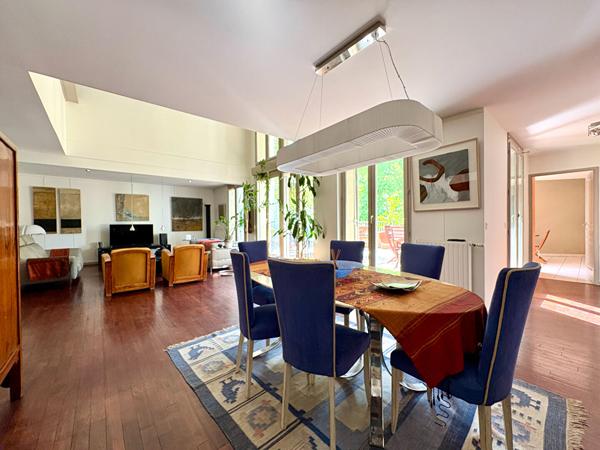 Bordeaux Bastide - Appartement 5 pièces de 158.37m² - Terrasse et parking , Bordeaux
