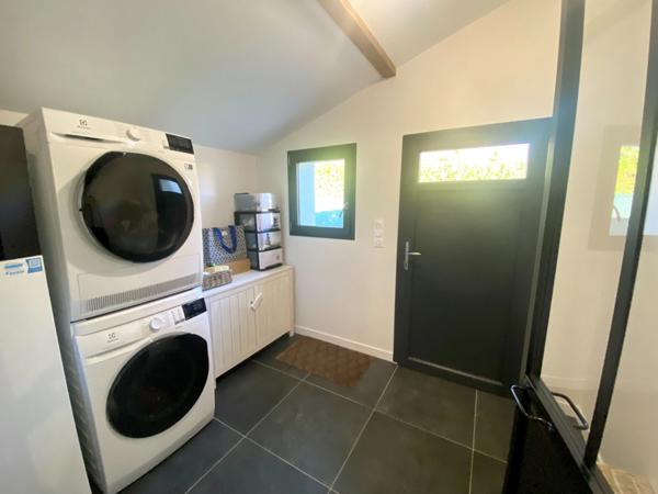 Maison contemporaine (DPE B/A) de charme totalement rénovée 4 pièces de 116M2 - Quartier Saint Médard - MONT DE MARSAN (40)