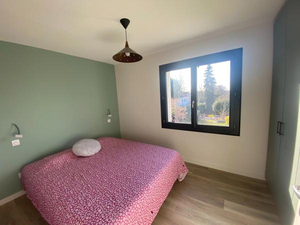 Maison contemporaine (DPE B/A) de charme totalement rénovée 4 pièces de 116M2 - Quartier Saint Médard - MONT DE MARSAN (40)