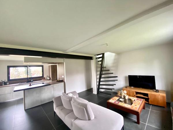 Maison contemporaine (DPE B/A) de charme totalement rénovée 4 pièces de 116M2 - Quartier Saint Médard - MONT DE MARSAN (40)